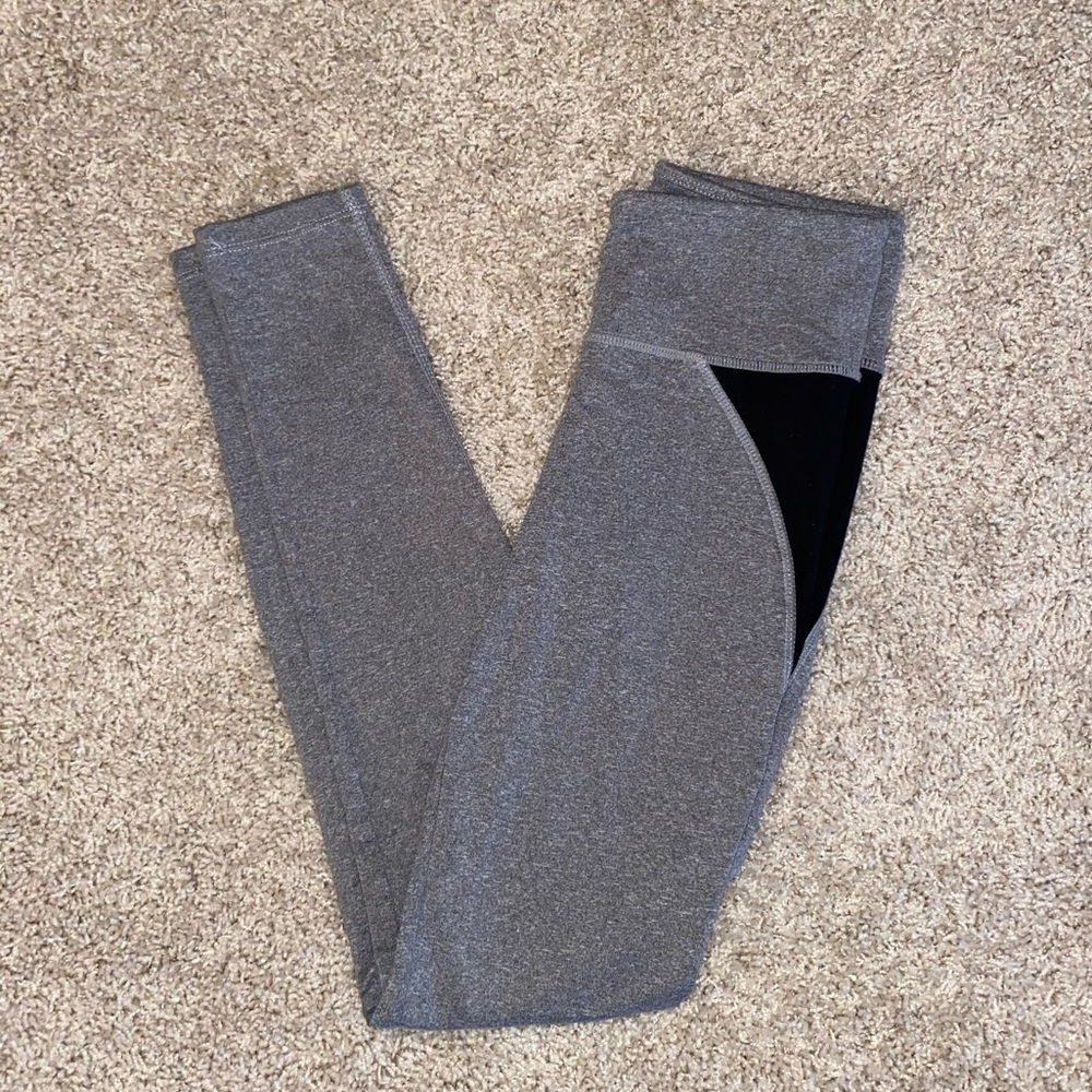 grey athletic leggings